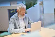 Over-50s wanting work rises to 585,000, DWP data shows