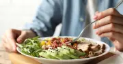 Protein vs fibre: Dietitians settle which matters more