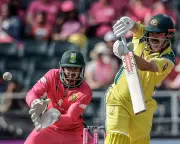Renshaw falls to Maharaj as Australia reach 241-5