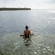 Shivery bite: the Scottish seaside snack ritual explained