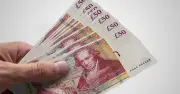 Simple savings switch could earn you extra £300 per year