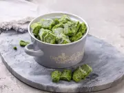 Stop Frozen Spinach Getting Watery With Simple Bag Trick