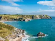 Three Cliffs Bay named UK's best dog-friendly beach for autumn visits