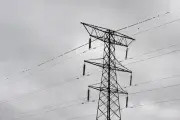 Time-varying electricity prices could cut household bills, report says