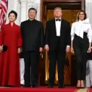 Trump gifts Xi bald eagle statue at White House state dinner