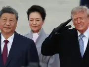 Trump Mocked for Winter Coat at Xi Jinping Welcome