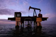 Trump's Venezuela oil deal faces legal and logistical hurdles