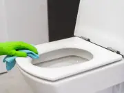 Two-ingredient paste removes toilet seat stains without bleach