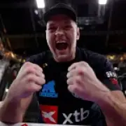 Tyson Fury approves David Benavidez as Joshua replacement