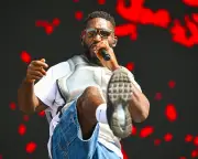 UK steps up work on law to ban ticket touting as artists pile on pressure
