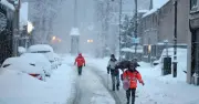 UK weather maps show exact date snow returns - huge blizzard hits in October