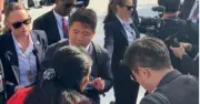 US and Chinese reporters clash outside White House before Trump-Xi meeting