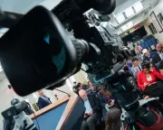 White House TV pool resumes after Trump media ban overturned