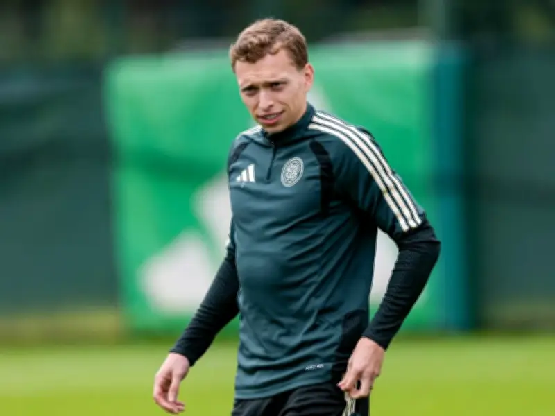 Everton rule out January Alistair Johnston move as Celtic star nears return