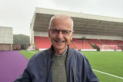 90-year-old runner honoured with world-best 10K trophy