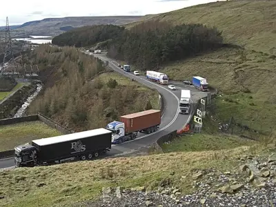 A628 Woodhead Pass closed both ways after crash near Torside
