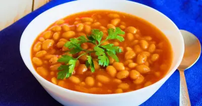 Add Worcestershire Sauce to Baked Beans for Rich Flavour