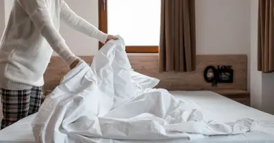 Airbnb bans hosts from demanding time-consuming checkout chores