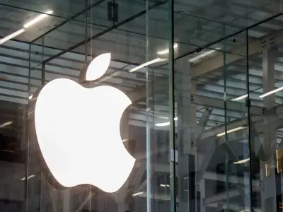 Apple Fans Upgrade iPhone for Under £100 After Double Price Drop