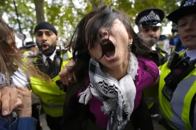 Arrests made as thousands join London pro-Palestine march