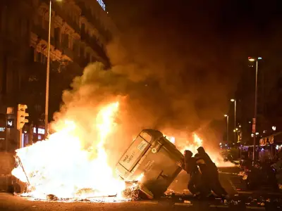 Barcelona housing protest turns violent: 30 police injured