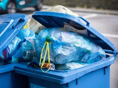 Binman warns overfilled wheelie bins with open lids may be left uncollected