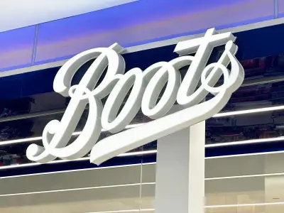 Boots slashes Oral-B iO2 toothbrush from £100 to £35 for Christmas