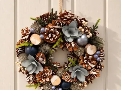 Bunches Artificial Christmas Wreaths from £23.75 for Reusable Festive Décor
