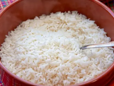 Butter Trick Makes Microwave Rice Taste Rich and Delicious