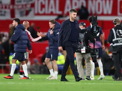 Carrick's bold calls not enough as Spurs snatch late draw