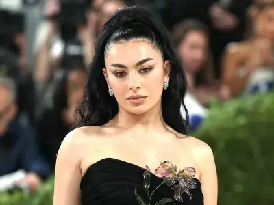 Charli XCX cancels Arizona gig after losing voice on tour