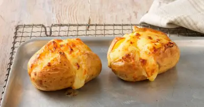 Crispy baked potatoes in 20 minutes with no oven needed