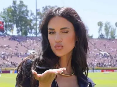 DAZN presenter Eleonora Incardona stuns fans with pool snaps