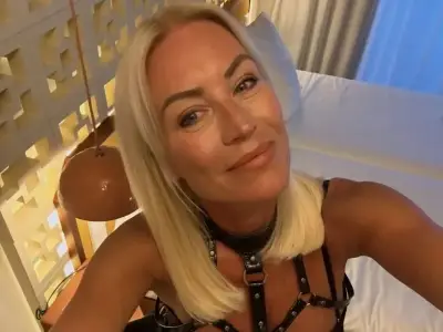 Denise van Outen, 52, rocks shorts and fishnets in 'sexier in 50s' style