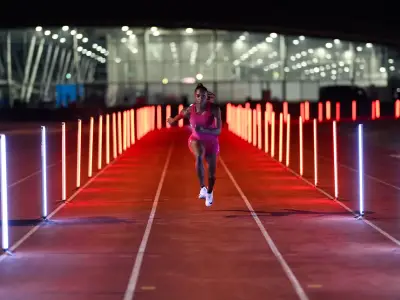 Dina Asher-Smith races Vodafone's super fast new mobile plan in the ultimate speed test