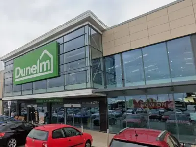 Dunelm Shoppers Rush to Buy 'Luxurious' Cosy Bedspread in 12 Colours
