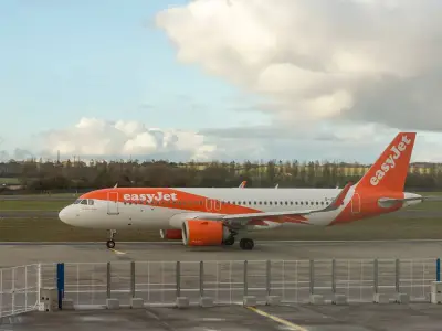 EasyJet flight to Glasgow hit by suspected norovirus, mass vomiting reported