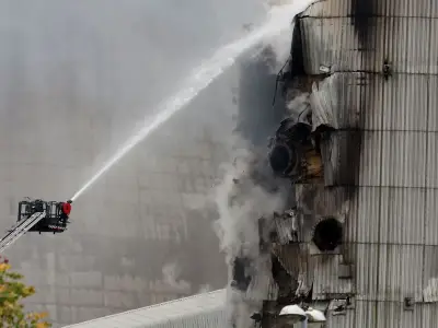 Fiddler's Ferry fire: Smoke billows from Cheshire power station