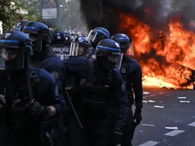 France protests: 266,000 rally for education funding