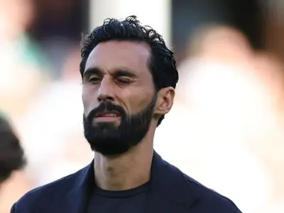Fulham boss Arbeloa fined £25,000 over Man United referee comments