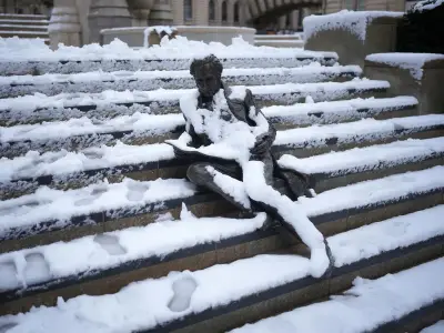 Godzilla El Niño to hit UK with snow and storms, Met Office warns