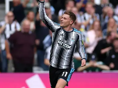 Harvey Barnes emerges from Gordon's shadow to lead Newcastle