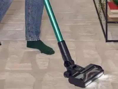 Hoover 200W cordless vacuum undercuts Dyson and Shark rivals