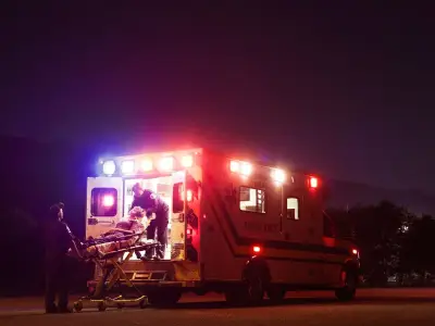 Influencers slammed for blocking ambulance during photoshoot