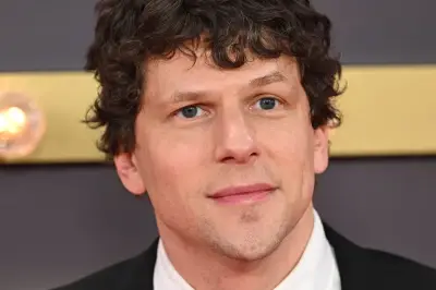 Jesse Eisenberg's 'The Debut' explores musical theatre as 'the world I know'