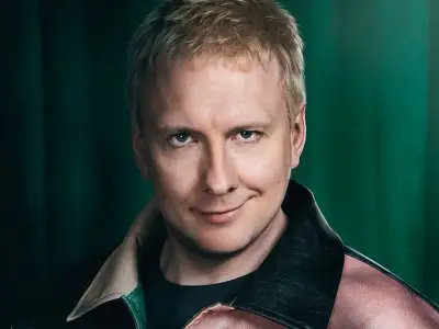 Joe Lycett 'surprises' fans with family life admission