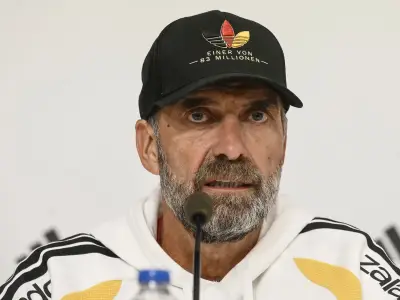 Klopp clashes with media again over Kimmich question