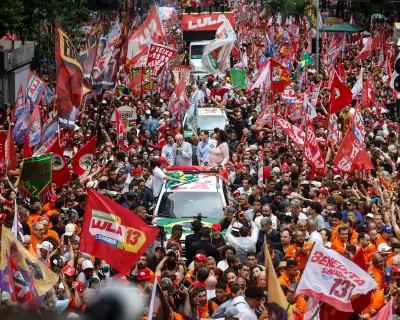 Lula claims only he can stop Bolsonaro family's 'fascist' return