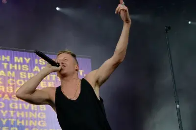 Macklemore tells Wembley crowd Gaza children are 'our children'