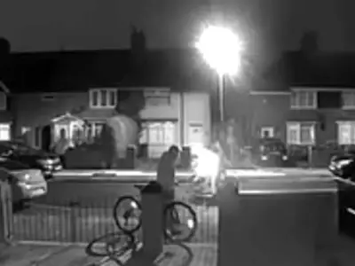 Man shot in leg after being asked if he was 'Dusty' in Huyton